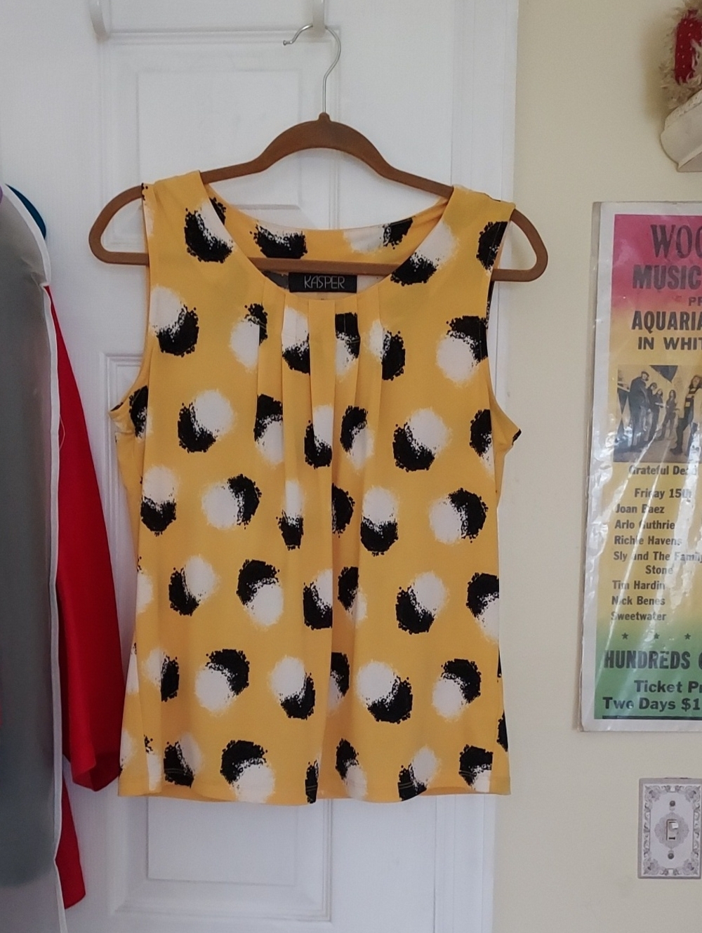 Womens Sleeveless Top Yellow Blk & White Sz Med